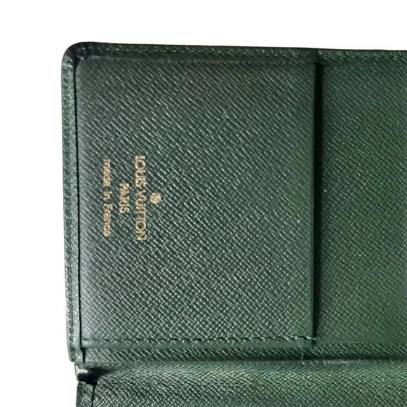 Louis Vuitton Vintage Taiga Leather Bifold Wallet Dark Green - Picture 7 of 13